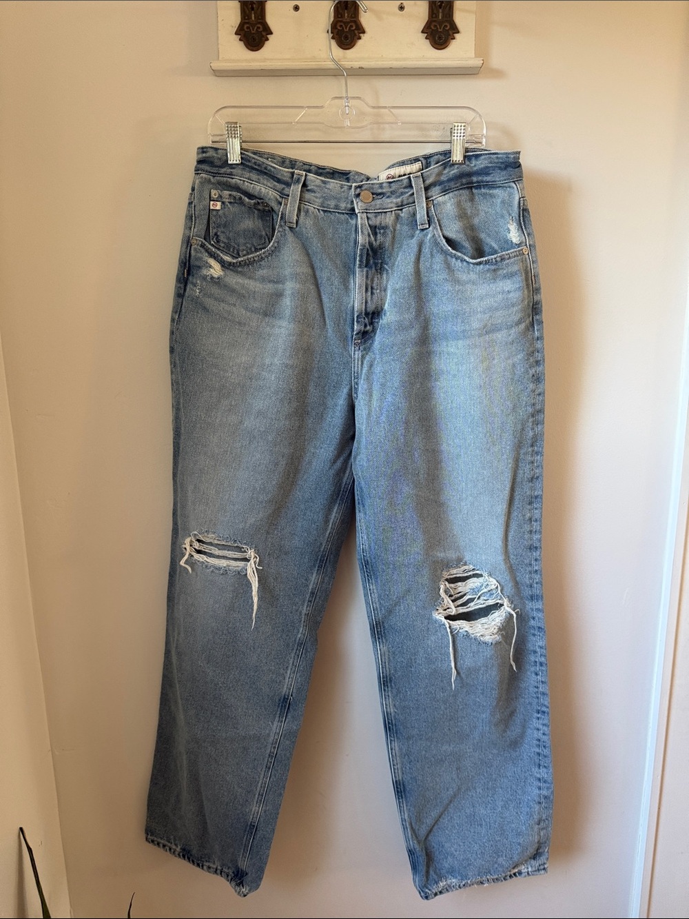 Ag Adriano Goldschmied Relaxed Vintage Straight Jean 32R Distressed Clove